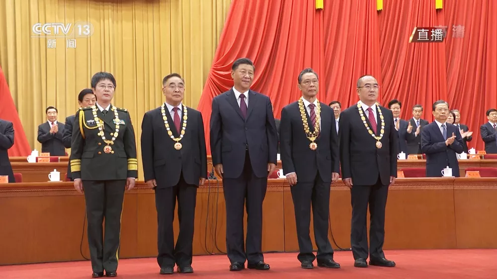 全國抗擊新冠肺炎疫情表彰大會隆重舉行